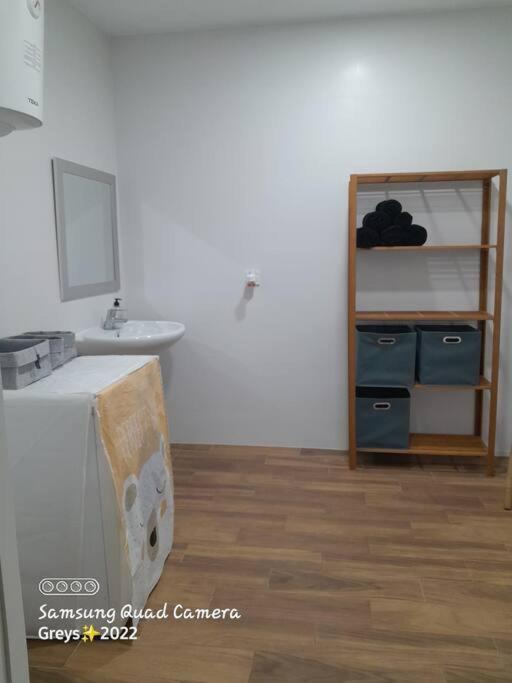 Apartamento Nuevo Cerca De La Playa Y Del Centro Valencia Exterior foto